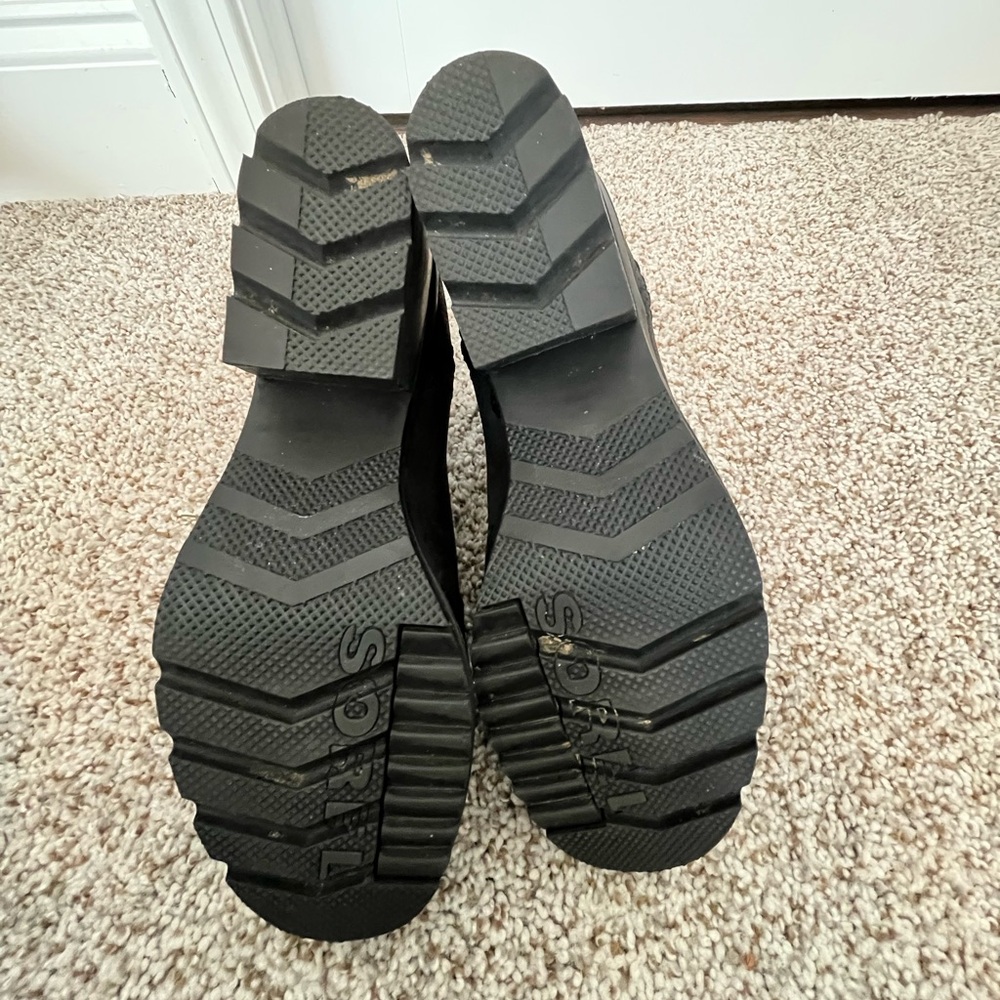 Sorel Black Leather Ankle Booties - Picture 8 of 10